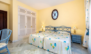 Villa de luxe de style méditerranéen à vendre à proximité de la plage, d’un terrain de golf et des commodités dans le prestigieux quartier de Guadalmina Baja à Marbella 39548 