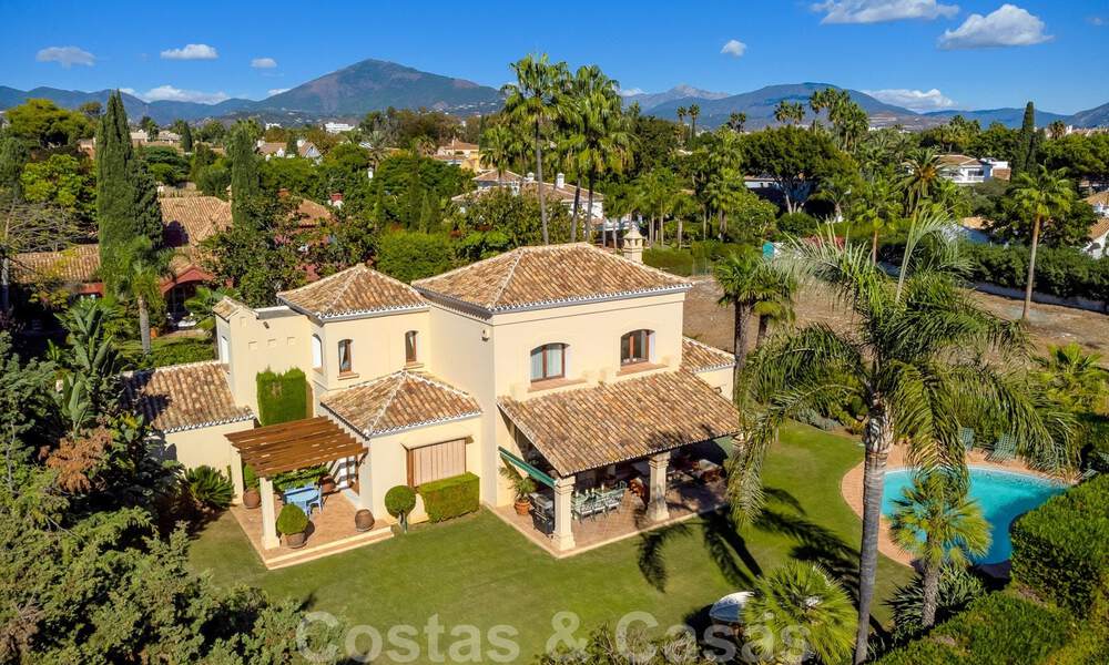 Villa de luxe de style méditerranéen à vendre à proximité de la plage, d’un terrain de golf et des commodités dans le prestigieux quartier de Guadalmina Baja à Marbella 39561