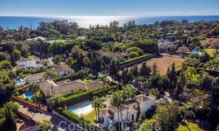 Villa de luxe de style méditerranéen à vendre à proximité de la plage, d’un terrain de golf et des commodités dans le prestigieux quartier de Guadalmina Baja à Marbella 39564 