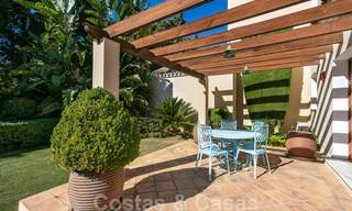 Villa de luxe de style méditerranéen à vendre à proximité de la plage, d’un terrain de golf et des commodités dans le prestigieux quartier de Guadalmina Baja à Marbella 39582 