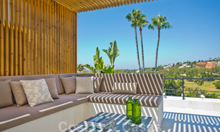 Villa de luxe rénovée et spacieuse à vendre dans un style méditerranéen avec un design contemporain à Nueva Andalucia, Marbella 39604 