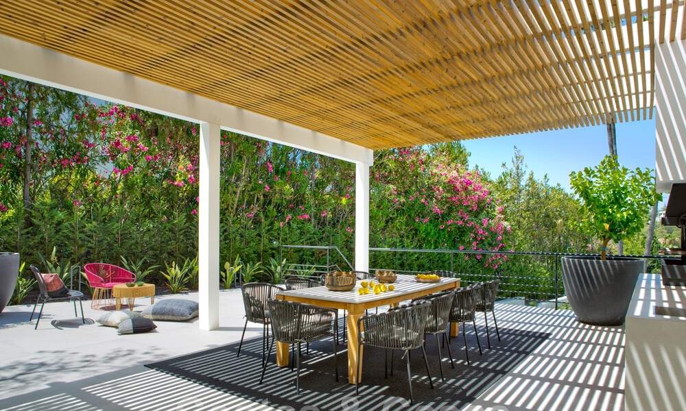Villa de luxe rénovée et spacieuse à vendre dans un style méditerranéen avec un design contemporain à Nueva Andalucia, Marbella 39609