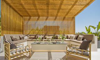 Villa de luxe rénovée et spacieuse à vendre dans un style méditerranéen avec un design contemporain à Nueva Andalucia, Marbella 39613 