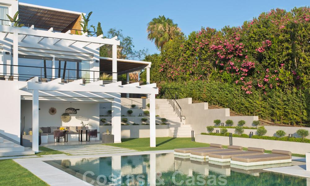 Villa de luxe rénovée et spacieuse à vendre dans un style méditerranéen avec un design contemporain à Nueva Andalucia, Marbella 39626