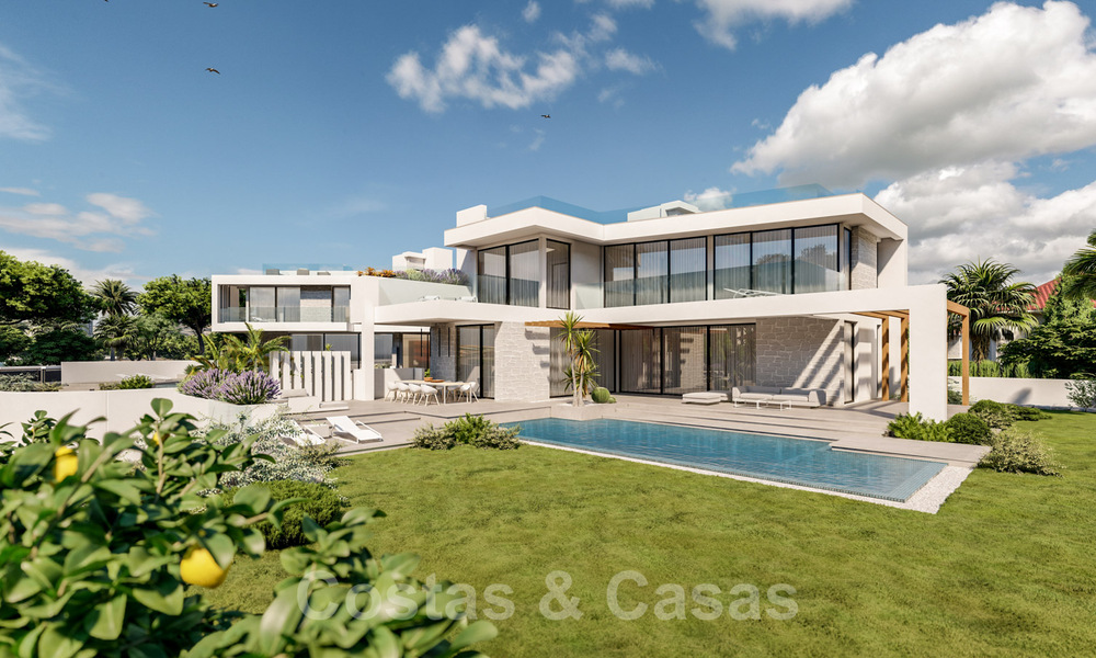 Villas luxueuses, modernes, nouvellement construites, à vendre en bord de la mer avec vue sur la mer à Marbella Est 39815