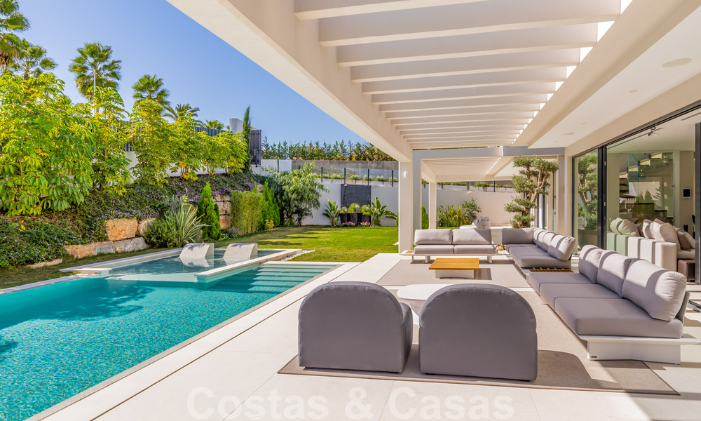 Villa moderne et magistrale, prête à emménager, à vendre à Nueva Andalucia, Marbella 39892