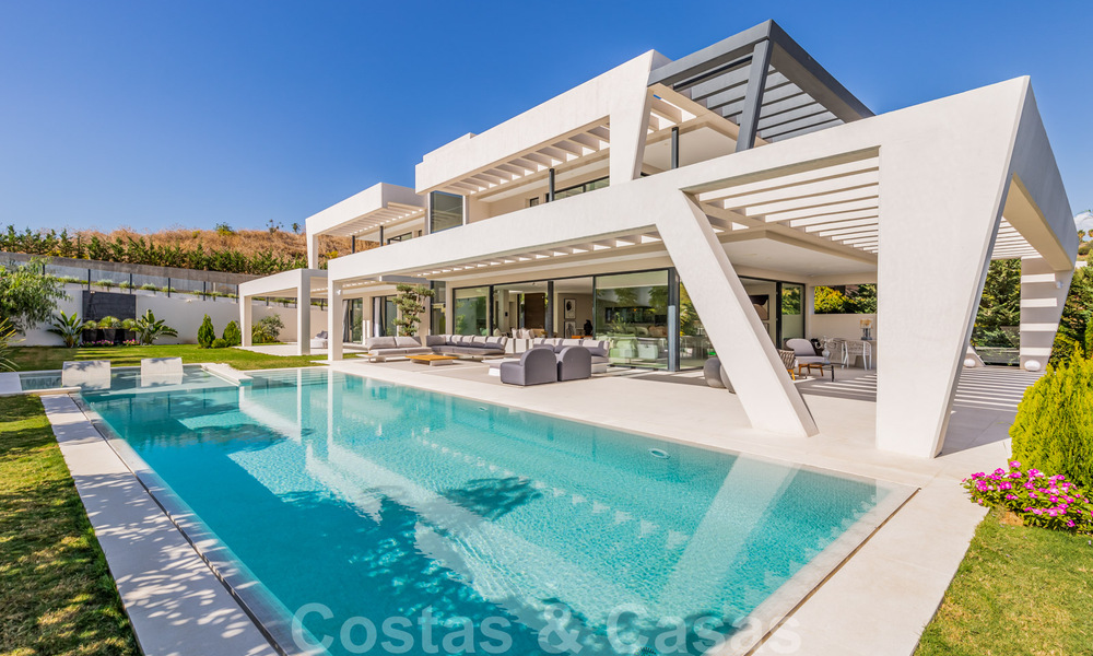 Villa moderne et magistrale, prête à emménager, à vendre à Nueva Andalucia, Marbella 39894