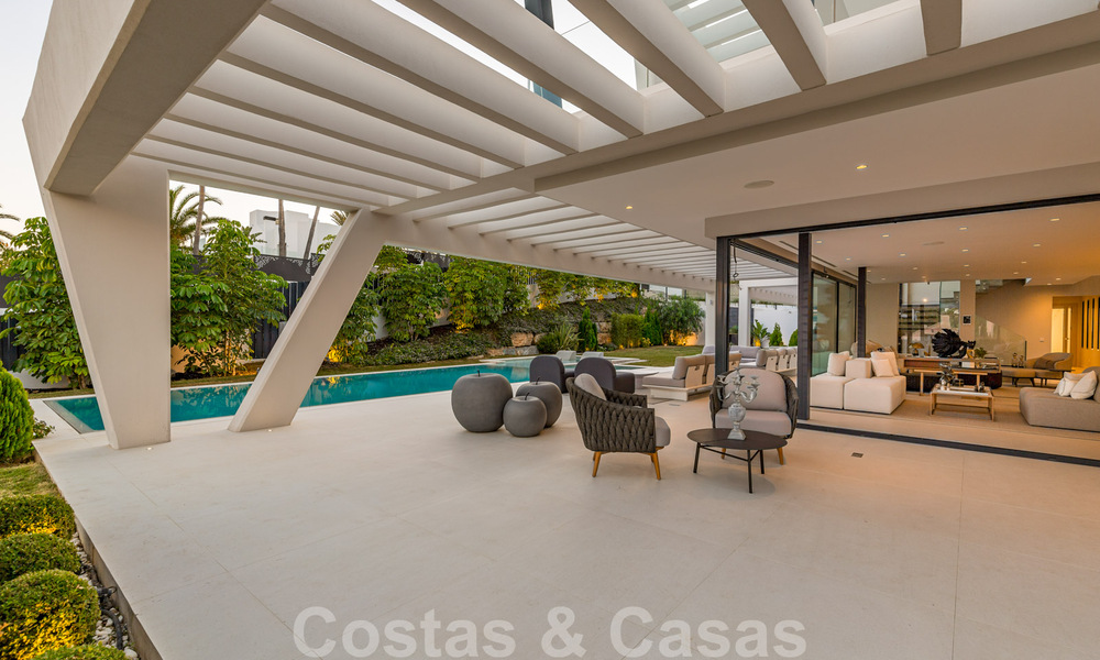 Villa moderne et magistrale, prête à emménager, à vendre à Nueva Andalucia, Marbella 39906