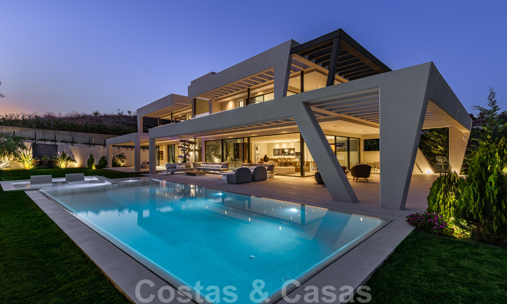 Villa moderne et magistrale, prête à emménager, à vendre à Nueva Andalucia, Marbella 39918