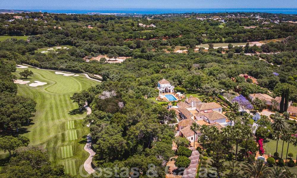 Propriété andalouse de style, à couper le souffle, à vendre, au bord du golf à Altos de Valderrama, Sotogrande 39979