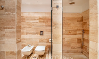 Vente d'un duplex exclusif et luxueux dans un complexe cinq étoiles en bord de mer, Puerto Banus, Marbella 40080 