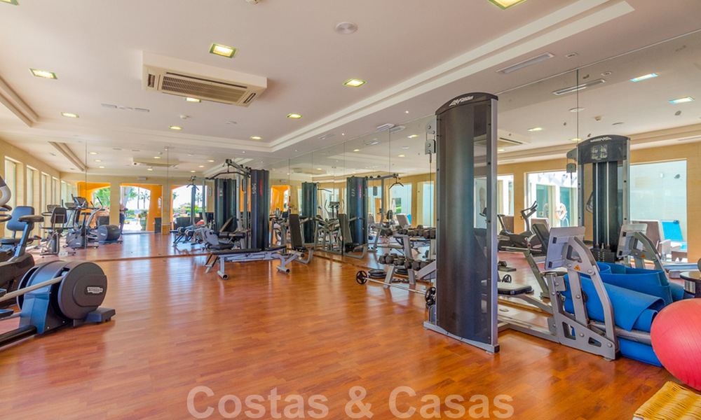 Los Granados del Mar : appartements et penthouses exclusifs en bord de la plage, à vendre, au nouveau Golden Mile entre Marbella et Estepona 40055