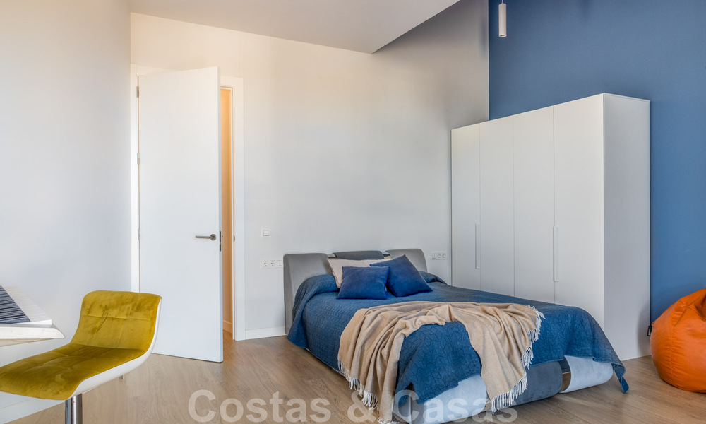 Villa unique, ultramoderne, à rotation intelligente à 360°, à vendre sur le nouveau Golden Mile entre Marbella et Estepona 40209
