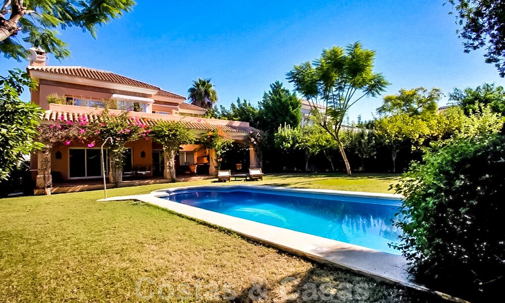 Villa de luxe traditionnelle et méditerranéenne dans la vallée du golf de Nueva Andalucia - Marbella 40297