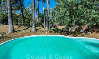 Méditerranée, bungalow - villa à vendre avec un bel étang sur le Golden Mile, Marbella 40338 