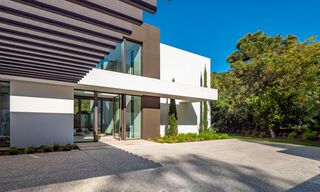 Villa de luxe hypermoderne et architecturale à vendre dans une urbanisation exclusive à Marbella - Benahavis 40383 