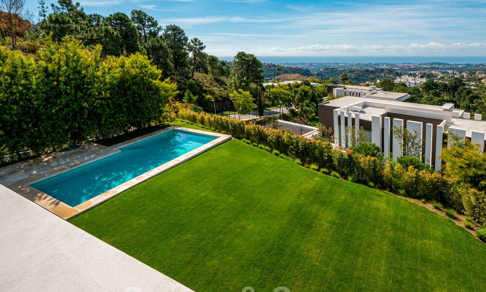 Villa de luxe hypermoderne et architecturale à vendre dans une urbanisation exclusive à Marbella - Benahavis 40401