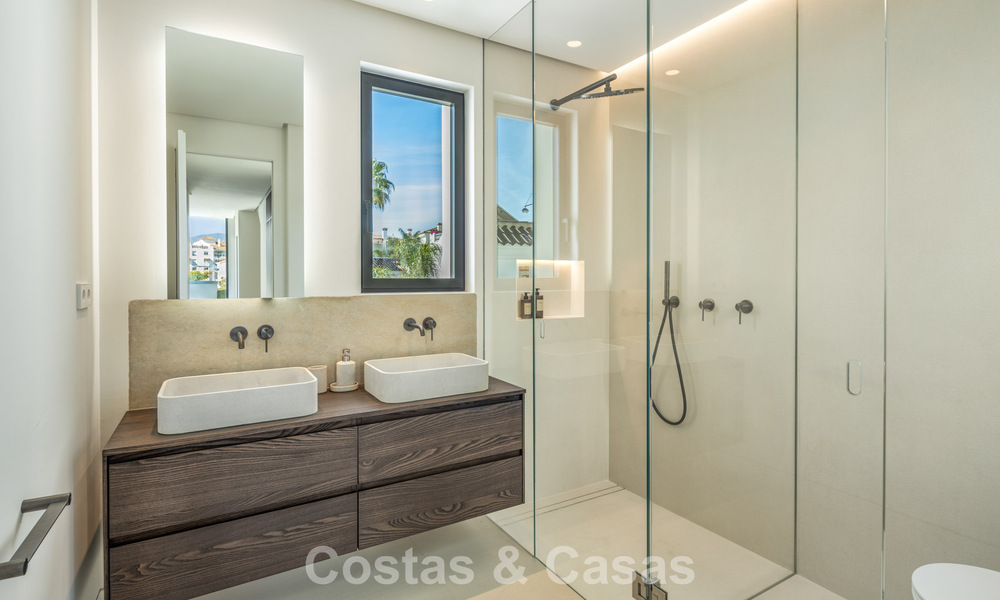 Fantastique villa neuve sur plan, à vendre, dans un quartier de San Pedro à Marbella, en bord de mer 66376