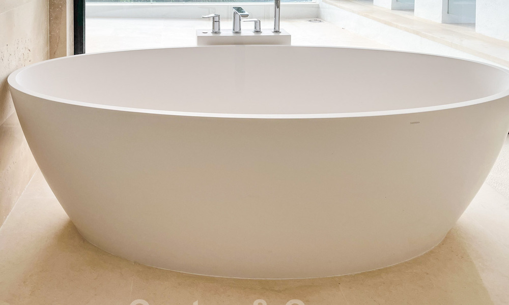 Luxueuses villas de construction neuve à vendre, avec vue sur la mer, dans une communauté fermée, sur le Golden Mile de Marbella 41134