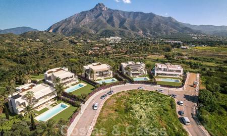 Luxueuses villas de construction neuve à vendre, avec vue sur la mer, dans une communauté fermée, sur le Golden Mile de Marbella 41150