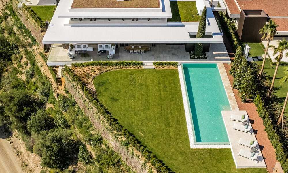 Spacieuse villa moderne à vendre avec vue spectaculaire sur la mer dans une communauté fermée à Benahavis - Marbella 40666