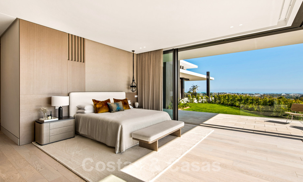 Spacieuse villa moderne à vendre avec vue spectaculaire sur la mer dans une communauté fermée à Benahavis - Marbella 40687