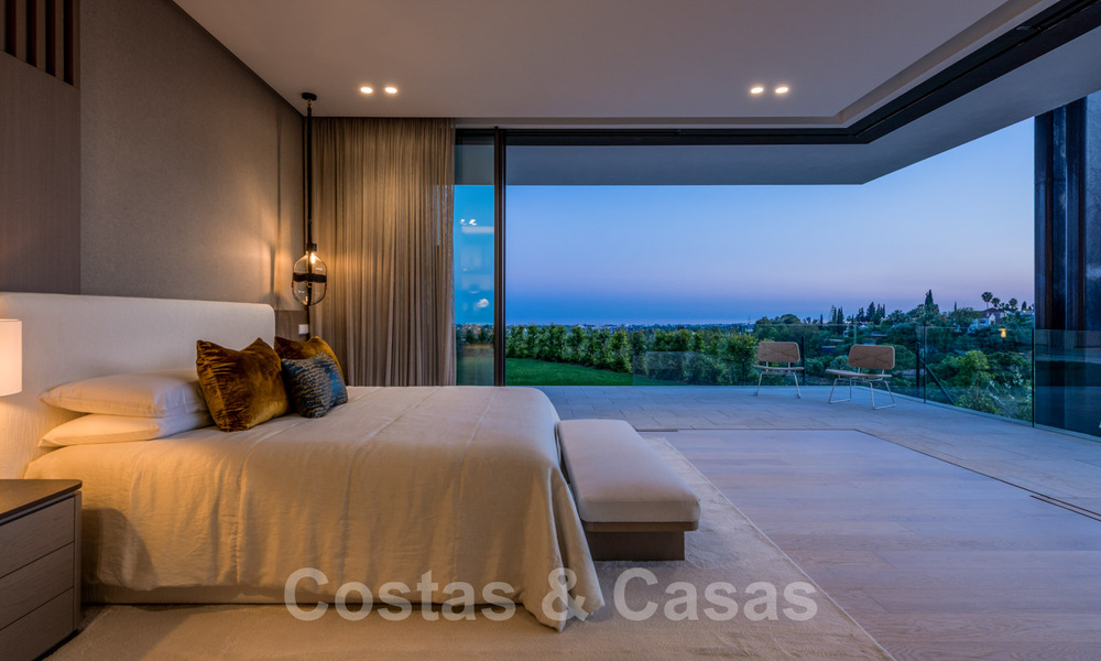 Spacieuse villa moderne à vendre avec vue spectaculaire sur la mer dans une communauté fermée à Benahavis - Marbella 40757