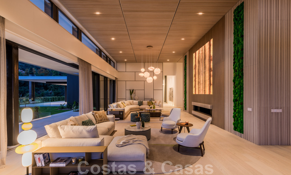 Spacieuse villa moderne à vendre avec vue spectaculaire sur la mer dans une communauté fermée à Benahavis - Marbella 40767