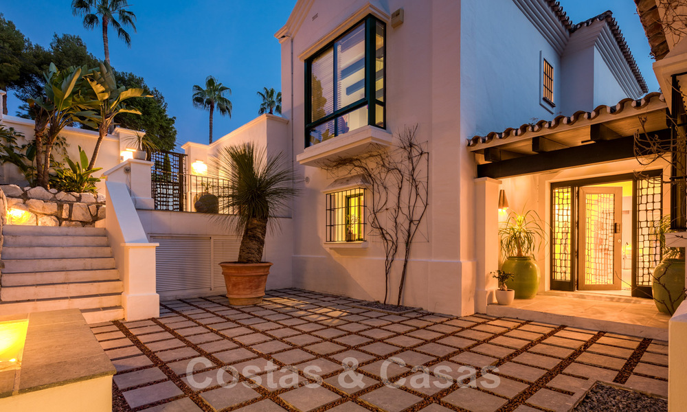 Magnifique villa andalouse traditionnelle à vendre avec vue panoramique sur la mer à Benahavis - Marbella 40805
