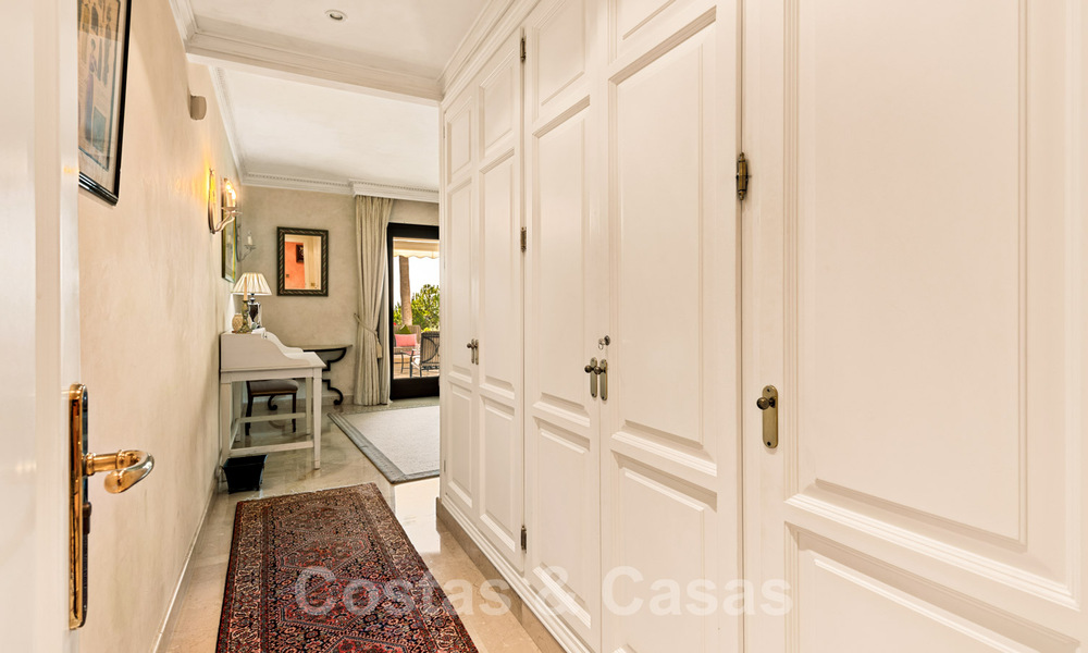 Appartement de luxe à vendre dans une communauté fermée, à proximité du centre de Marbella 40966