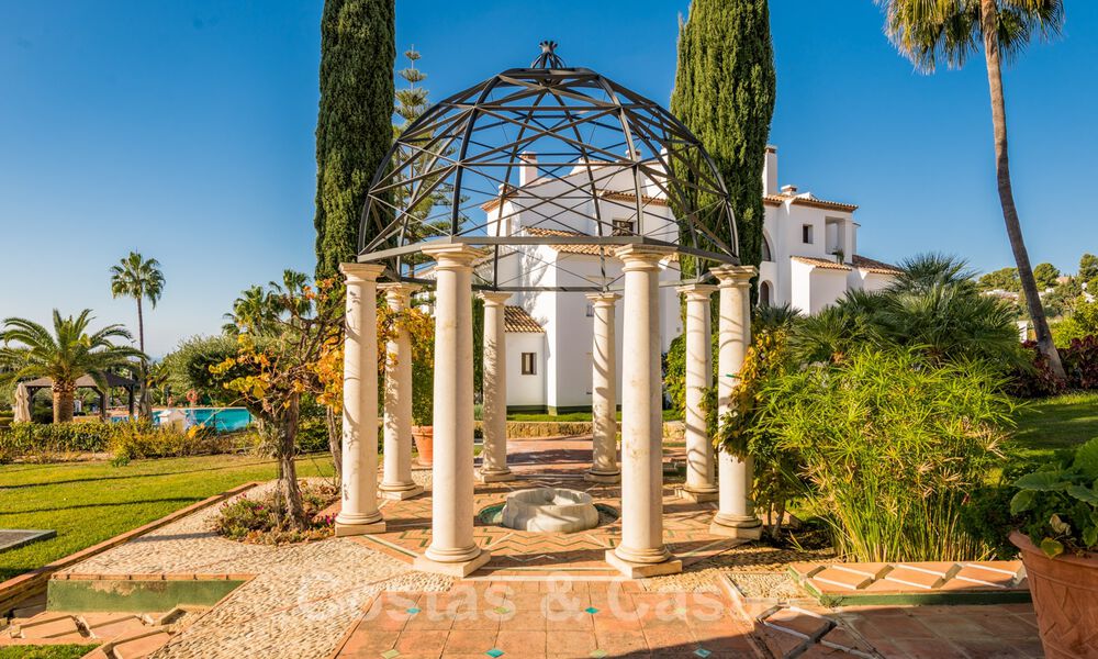 Appartement de luxe à vendre dans une communauté fermée, à proximité du centre de Marbella 40974