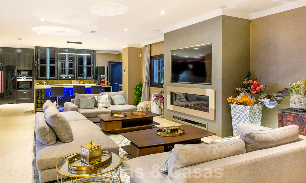 Villa contemporaine, méditerranéenne, de luxe à vendre dans la vallée du golf de Nueva Andalucia, Marbella 40998