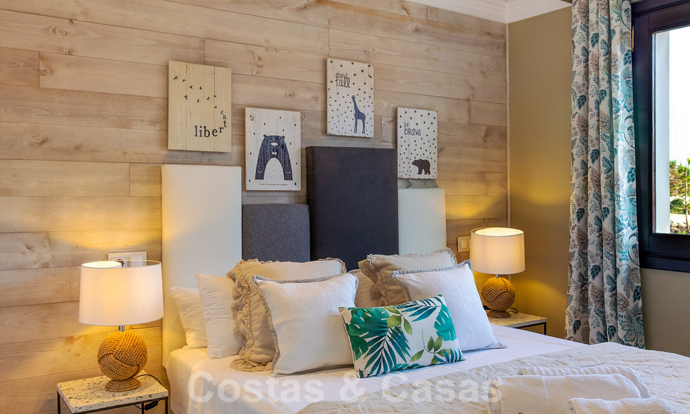 Villa contemporaine, méditerranéenne, de luxe à vendre dans la vallée du golf de Nueva Andalucia, Marbella 41019