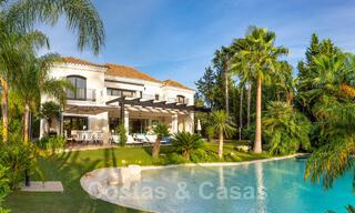 Villa contemporaine, méditerranéenne, de luxe à vendre dans la vallée du golf de Nueva Andalucia, Marbella 41027 