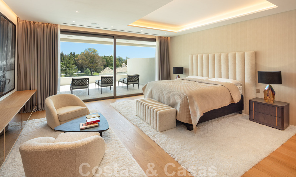 Luxueux penthouse exclusif avec une immense solarium et une piscine privée à vendre à Marbella, Golden Mile 41119