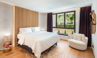 Luxueux penthouse exclusif avec une immense solarium et une piscine privée à vendre à Marbella, Golden Mile 41124 