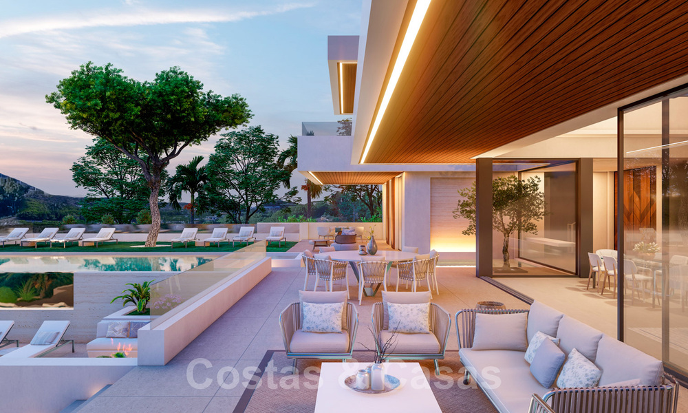 Terrain+projet villa à vendre avec vue sur les montagnes et golf dans la vallée de Nueva Andalucia, Marbella 41185