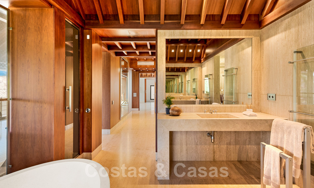 Villa de luxe moderne à vendre avec un intérieur design, dans le complexe exclusif La Zagaleta Golf, Benahavis - Marbella 41210