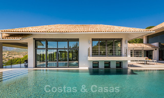 Villa de luxe moderne à vendre avec un intérieur design, dans le complexe exclusif La Zagaleta Golf, Benahavis - Marbella 41235 