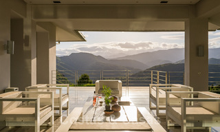 Villa de luxe moderne à vendre avec un intérieur design, dans le complexe exclusif La Zagaleta Golf, Benahavis - Marbella 41252 