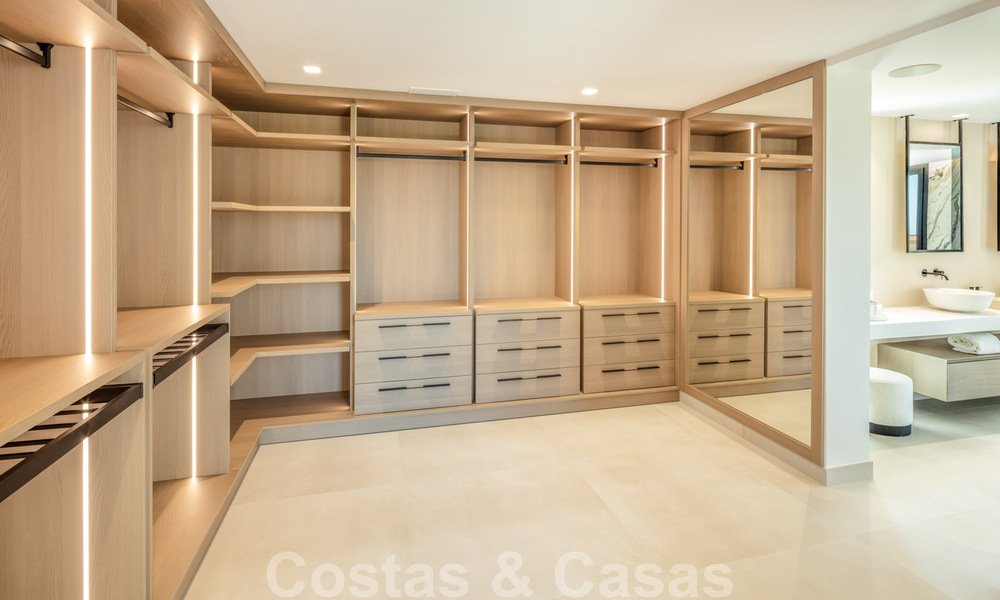 Villa contemporaine de luxe à vendre avec vue panoramique sur la mer et la montagne La Concha, sur la Golden Mile de Marbella 41311