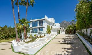 Villa contemporaine de luxe à vendre avec vue panoramique sur la mer et la montagne La Concha, sur la Golden Mile de Marbella 41313 