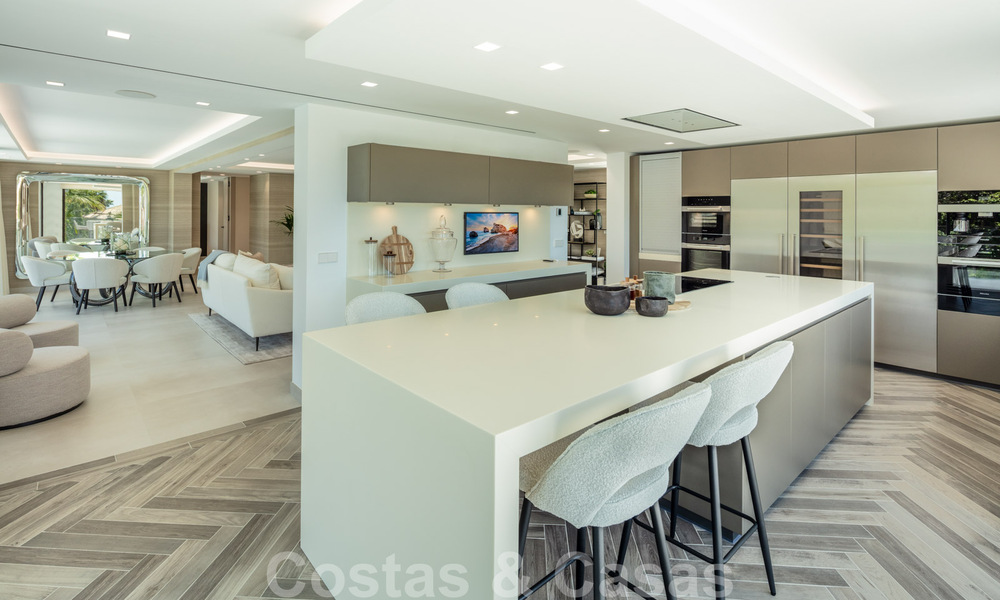 Villa contemporaine de luxe à vendre avec vue panoramique sur la mer et la montagne La Concha, sur la Golden Mile de Marbella 41317