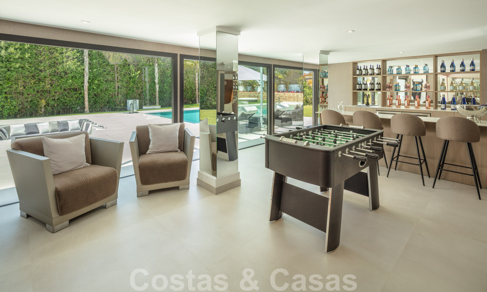 Villa contemporaine de luxe à vendre avec vue panoramique sur la mer et la montagne La Concha, sur la Golden Mile de Marbella 41326
