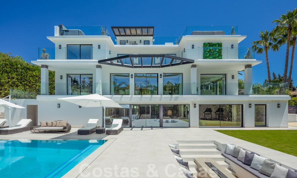 Villa contemporaine de luxe à vendre avec vue panoramique sur la mer et la montagne La Concha, sur la Golden Mile de Marbella 41329