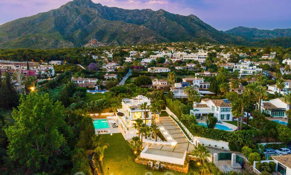 Villa contemporaine de luxe à vendre avec vue panoramique sur la mer et la montagne La Concha, sur la Golden Mile de Marbella 41332