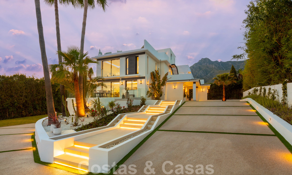 Villa contemporaine de luxe à vendre avec vue panoramique sur la mer et la montagne La Concha, sur la Golden Mile de Marbella 41335