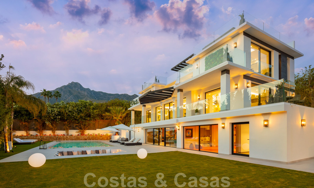 Villa contemporaine de luxe à vendre avec vue panoramique sur la mer et la montagne La Concha, sur la Golden Mile de Marbella 41336