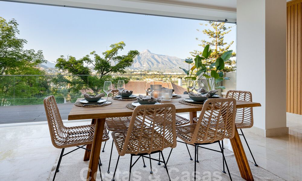 Appartement moderne et rénové à vendre avec une grande terrasse à Nueva Andalucia, Marbella 41348