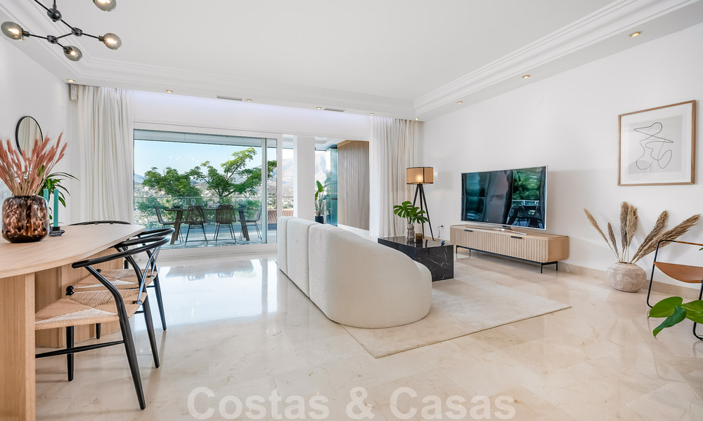 Appartement moderne et rénové à vendre avec une grande terrasse à Nueva Andalucia, Marbella 41353